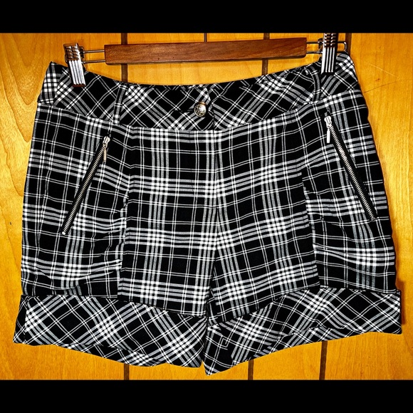 La Pargay Black and White Plaid Shorts - Picture 1 of 7